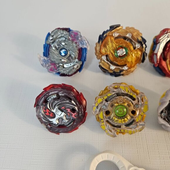 20 Complete Beyblades 6 Launchers + Extras - Picture 2 of 10